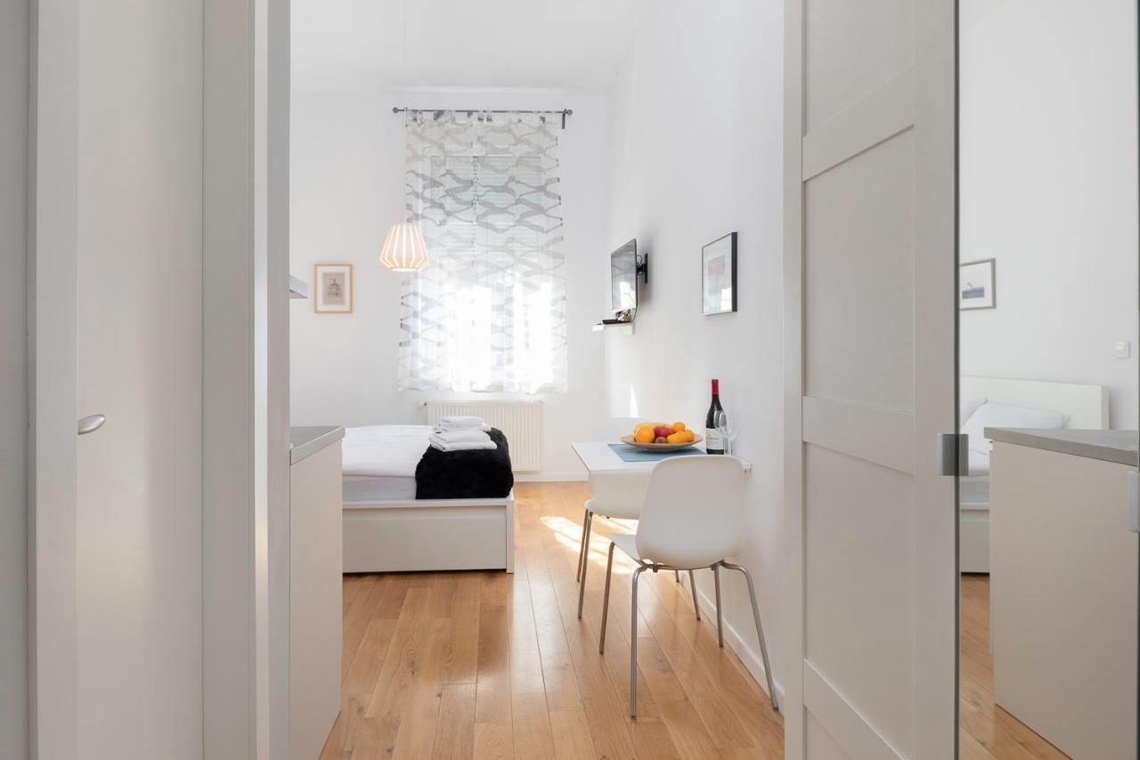 Modern Studio Near Park Zrinjevac And Main Square Zagreb Exterior foto